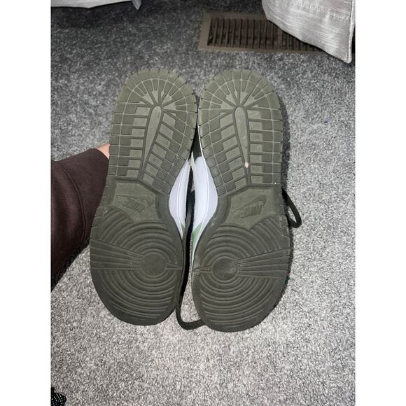 Nike Dunk Low Oil Green Cargo Khaki Size 9 Shoes Retro - Picture 4 of 9